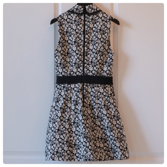 ALICE + OLIVIA Ellis Dress - Picture 13 of 14